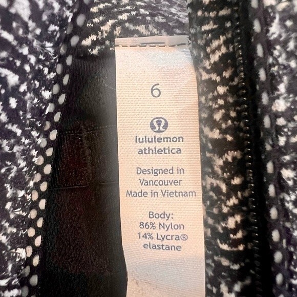 Lululemon Sz 6 Black and White Half Zip Running Pullover - Picture 3 of 4